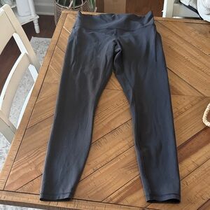 Lululemon Wunder Train with pockets